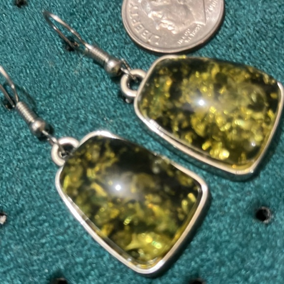 Elegant Silver and Gold Earrings - Picture 2 of 5